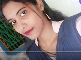 Indian girl strips down to nude