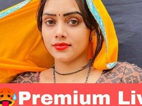 Big Desi Boobs Bouncing in Live Hindi Sex MMS on Premium