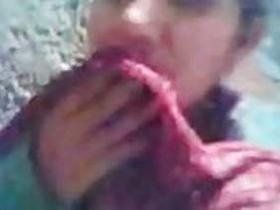 Young Indian girl strips and sucks for cash