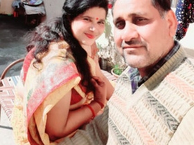 Bhabi's sensual bathing in the bathtub