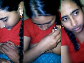 Young desi girl reveals her body in a seductive video