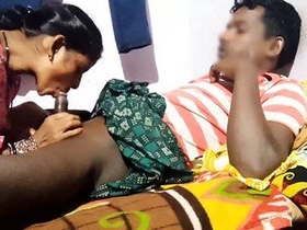 Aunty's pussy gets some love in Indian movie
