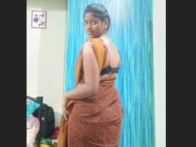 Tamil wife flaunts her curves in steamy video