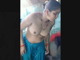 Indian aunt's nude bath recorded on camera