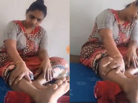 Desi Aunty flaunts her sexy legs in a steamy video