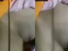 Watch Desii Bhabi in action in this Village Video