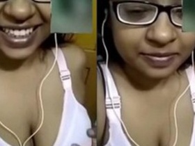 Indian girl reveals her breasts to her partner through video call