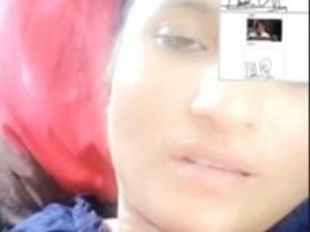 Horny bhabi shows off her beauty and fingering skills