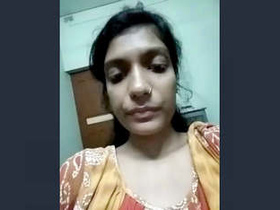 Indian woman reveals her intimate parts
