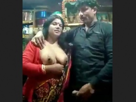 Aunty's oral skills on display in this Indian MILF video