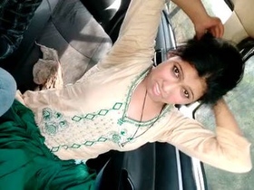 Teen couple has sex in the backseat of a car