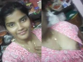 Exclusive video of cute Indian girl showing her big boobs to her lover