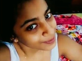 Tamil Ponnu's sexy nude selfie collection