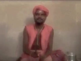 Free Indian sex scandal mms featuring fake swami and disciple