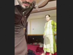 Pathan wife gets fucked and sucks in a steamy video