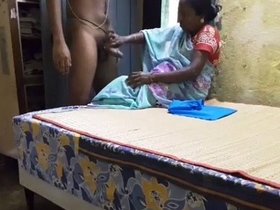Masturbation and orgasm for Indian maid in sexy video