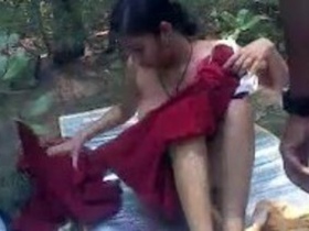Desi couple enjoys outdoor sex in Bihari village