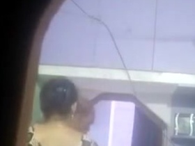 Tharki Sasur seduces his bahu in explicit video