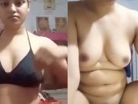 Dehati village girl shows off her pussy and boobs in live camera selfies