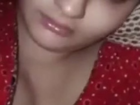 Chubby girl flaunts her curves in a steamy nude video