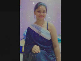 Snapchat sexting turns into steamy Malaysian Tamil video