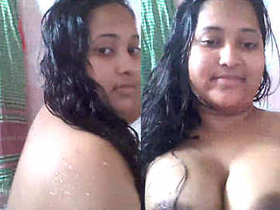 Curvy Indian babe flaunts her big boobs