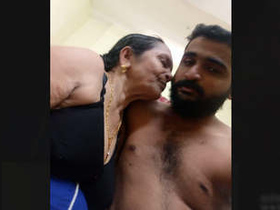 Mature Bhabhi's leaked album and video