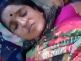 Mature bhabhi has some steamy fun with her partner