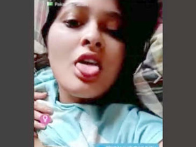 Indian girl gets naughty on video call