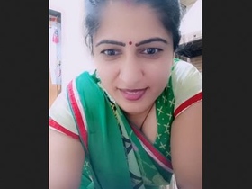 Watch Manju Queen in action in this live video