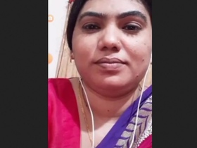Indian bhabi teases and unveils her sexual cravings